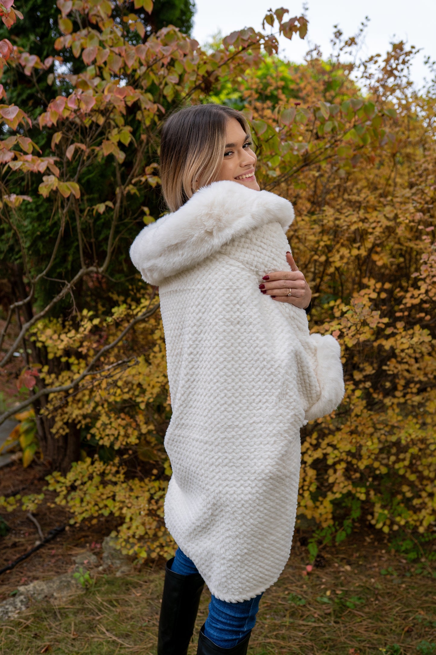 Műszőrme kabát (fehér)