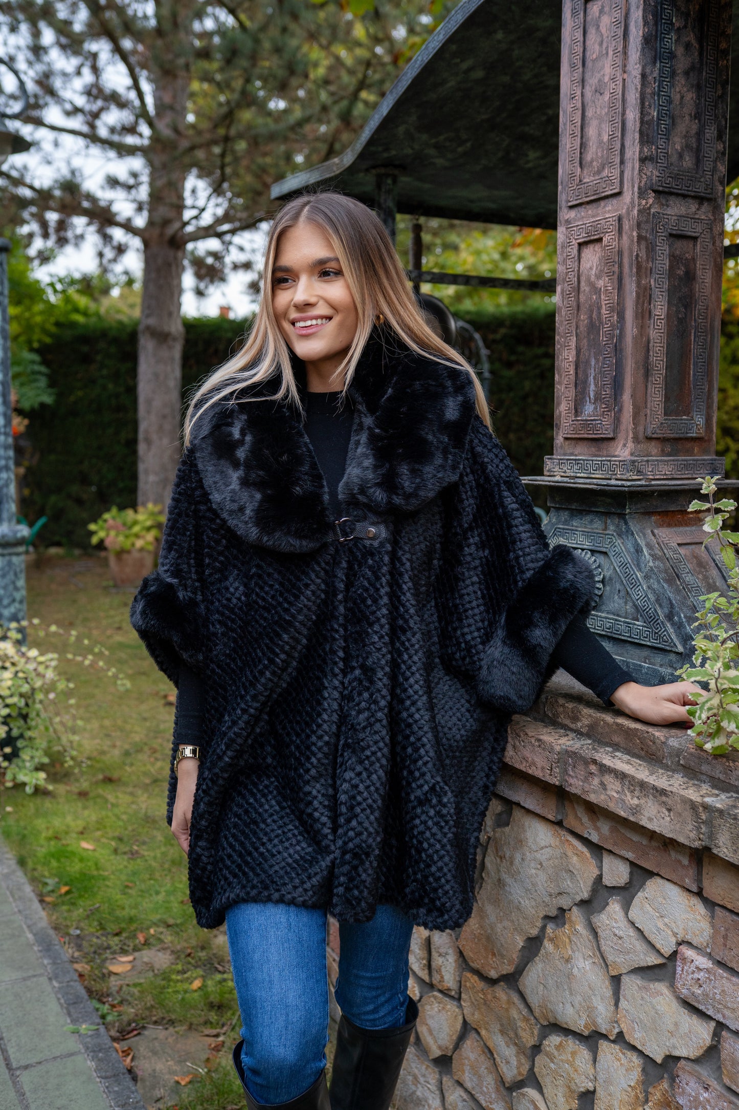 Műszőrme kabát (fekete)